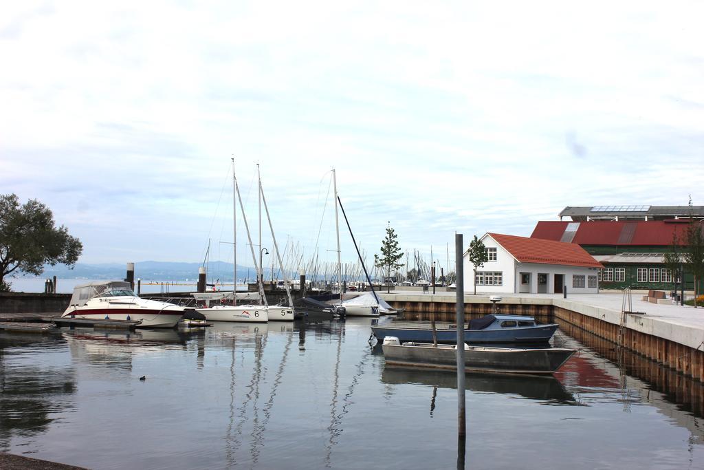 Ferienwohnung Louise 50 M Zum See Kressbronn am Bodensee Exterior photo